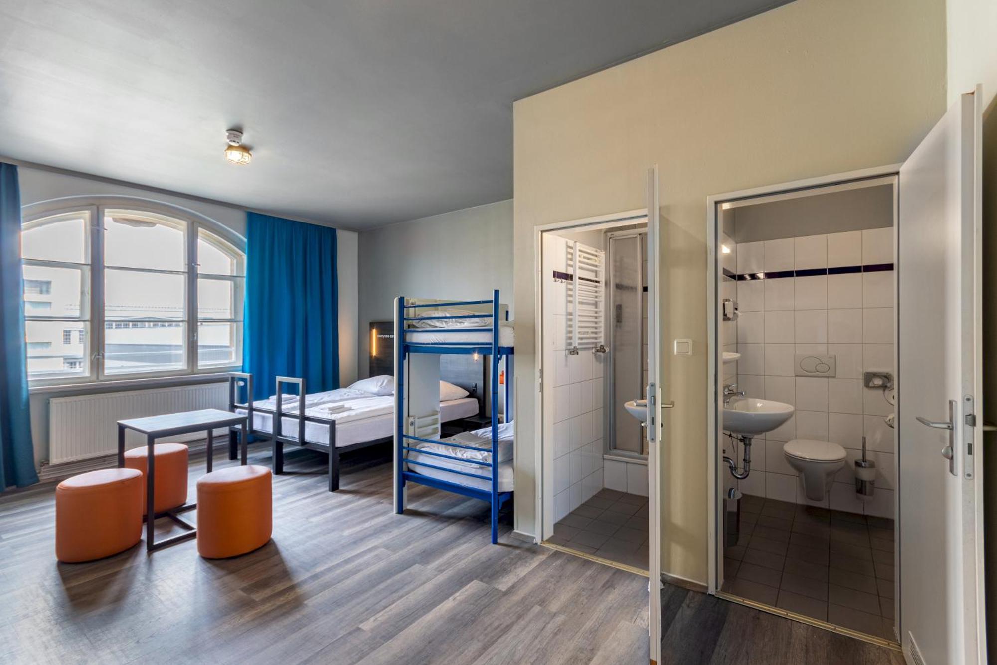 A&O Leipzig Hauptbahnhof Hostel Szoba fotó